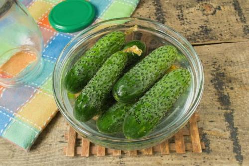 Рецепт маринования огурцов Пальчики оближешь. Салат из огурцов «Пальчики оближешь» на зиму