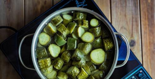 Маринованные корнишоны с горчицей. Огурцы по-фински с семенами горчицы на зиму