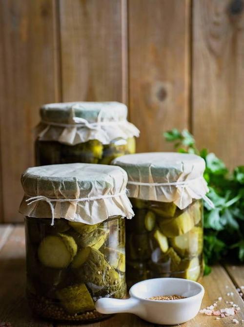 Маринованные корнишоны с горчицей. Огурцы по-фински с семенами горчицы на зиму