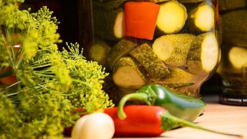 Огурцы кусочками на зиму. Лучшие рецепты на зиму