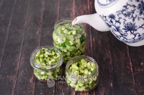 Огурцы кубиками для салатов на зиму без стерилизации: простой рецепт 05 Огурцы кубиками для салатов на зиму без стерилизации: простой рецепт 05