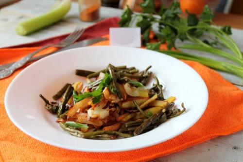 Как мариновать папоротник. Папоротник соленый. Рецепты приготовления с мясом, картошкой, сметаной, луком, морковью, салата на зиму