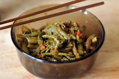 Как мариновать папоротник. Папоротник соленый. Рецепты приготовления с мясом, картошкой, сметаной, луком, морковью, салата на зиму