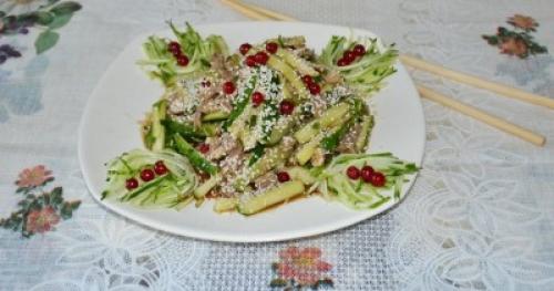 Теплый салат из шампиньонов и пекинской капусты 07 Теплый салат из шампиньонов и пекинской капусты 07