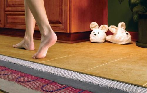 Какой теплый пол экономичнее водяной или электрический. Теплый пол и выбор напольных покрытий