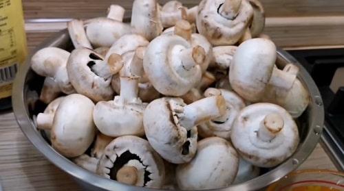 Маринованные шампиньоны по-корейски. Шампиньоны по-корейски — рецепты маринования в домашних условиях