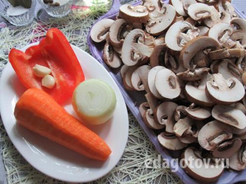 Маринованные шампиньоны на зиму с луком и морковью. Шампиньоны маринованные с болгарским перцем, морковью и луком (вкусно и быстро)