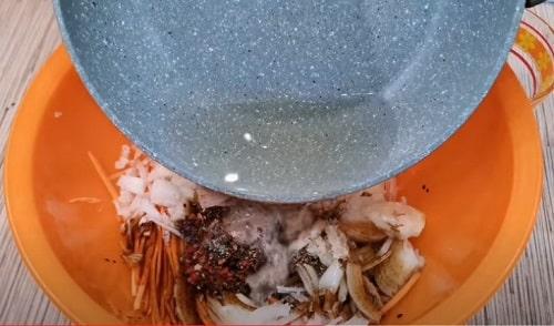 Маринованные шампиньоны по-корейски. Шампиньоны по-корейски — рецепты маринования в домашних условиях