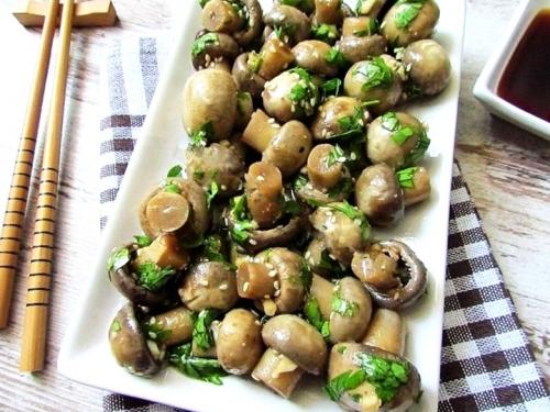 Быстрые маринованные шампиньоны из банки. Маринованные шампиньоны быстрого приготовления: 10 идеальных рецептов. Готовы в считанные минуты!