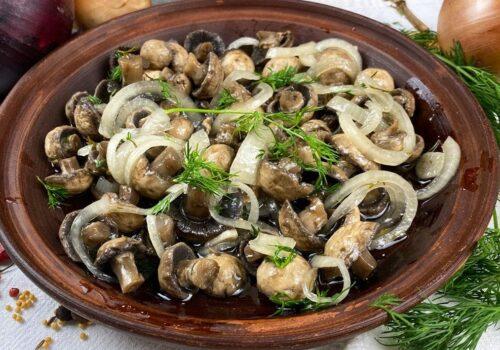 Маринованные шампиньоны на зиму, как в магазине. Маринованные шампиньоны в домашних условиях. Быстро к столу и на зиму. 9 простых рецептов