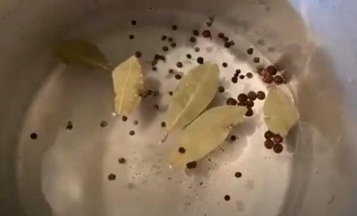 Маринад для грибов на 1 литр воды с уксусом. Маринованные белые грибы на зиму в банках — простые рецепты приготовления