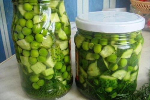 Салат из огурцов и грибов на зиму. 20 простых салатов из огурцов на зиму