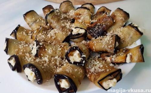 Можно ли использовать вместо сыра другие ингредиенты для начинки сидерат для баклажанов. Рулетики из баклажанов с сыром и чесноком – рецепт с майонезом