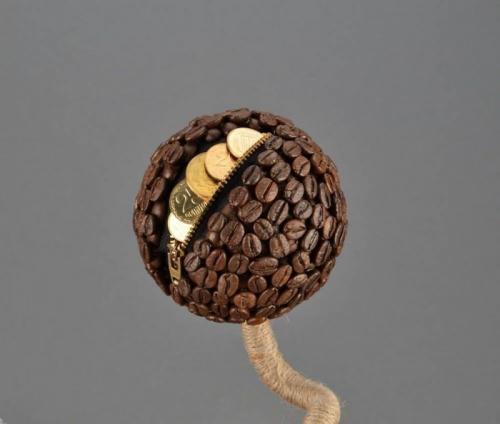 Кофейный топиарий значение. Кофейный топиарий своими руками: мастер-класс изготовления красивых поделок из кофейных зерен для начинающих