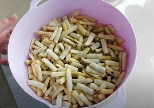 Стручковая фасоль на зиму с овощами. Салаты из стручковой (спаржевой) фасоли на зиму — простые и вкусные рецепты