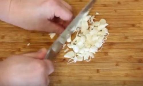 Как замариновать и пожарить вешенки. Жареные вешенки с картошкой 12