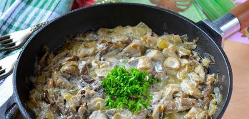 Как замариновать и пожарить вешенки. Жареные вешенки с картошкой 08