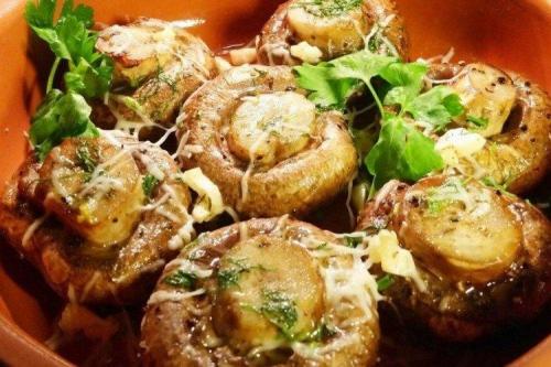 Можно ли готовить грибы в духовке за 30 минут. Шампиньоны в духовке: 20 способов приготовления и лучшие рецепты