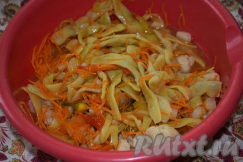 Рецепт закрутки турши на зиму в домашних. Ингредиенты для «Турша к столу и в зиму»: 21