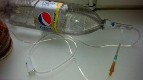 Как сделать капельный полив для комнатных растений. Для комнатных растений