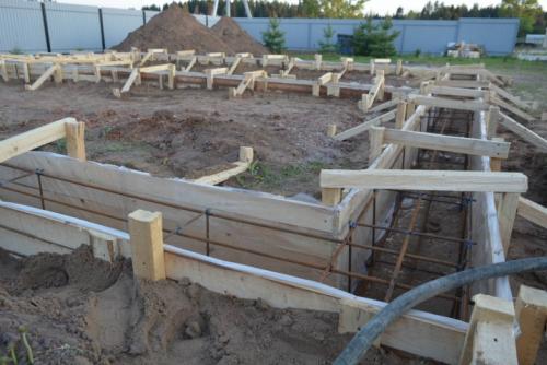 Можно ли оставить опалубку на зиму без бетона. Утепление фундаментов на зимний период 01