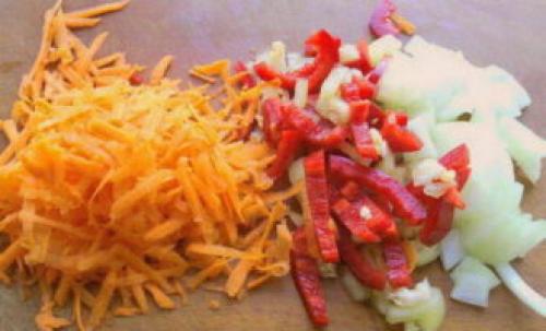 Какие добавки или специи можно использовать для улучшения вкуса заготовок из фасоли. Фасоль на зиму в банках