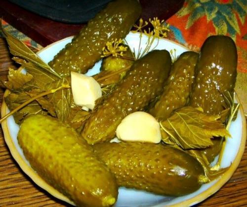 Как подобрать маринад по вкусу для огурцов в 1-литровых банках. Маринованные огурцы на зиму хрустящие и вкусные в 1 литровых банках — рецепт с 9% уксусом