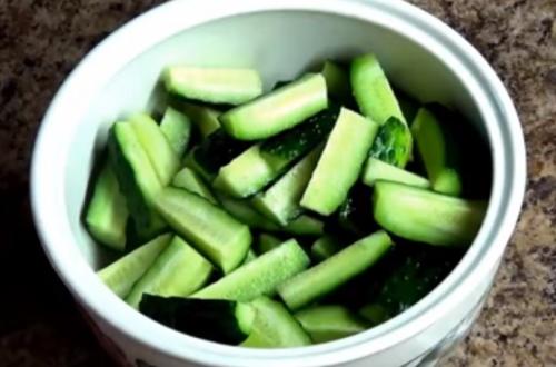 Как долго нужно мариновать огурцы, чтобы они стали вкусными. Маринованные огурцы быстрого приготовления с уксусом за 1 час