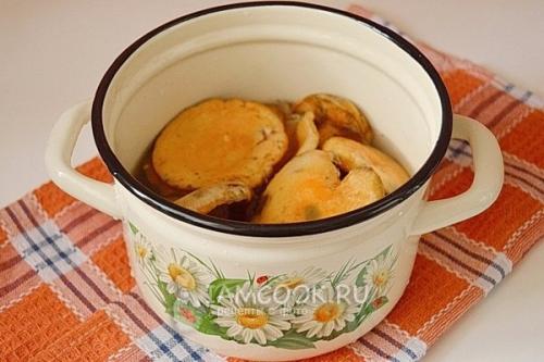 Нужно ли варить рыжики перед жаркой. Пошаговый рецепт с фото