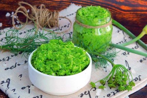 Какие оригинальные приправы можно сделать из чеснока. 12 отличных рецептов чесночной пасты