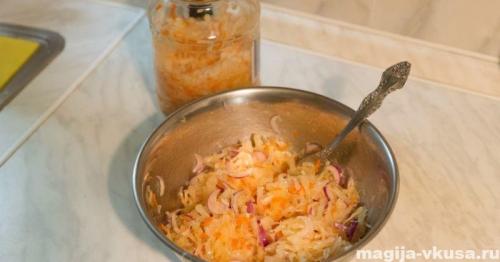 Какой способ приготовления замороженной квашеной капусты является наиболее полезным и вкусным. Квашеная капуста с морковью – классический рецепт в домашних условиях