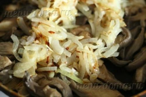 Какие ингредиенты необходимы для приготовления вешенок жареных с луком. Ингредиенты: