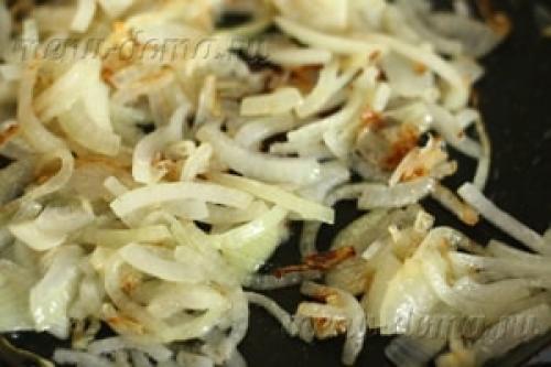 Какие ингредиенты необходимы для приготовления вешенок жареных с луком. Ингредиенты: