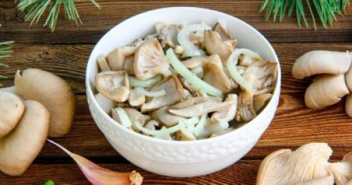 Шаг за шагом: рецепт приготовления вешенок жареных с луком 16 Шаг за шагом: рецепт приготовления вешенок жареных с луком 16