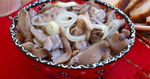 Шаг за шагом: рецепт приготовления вешенок жареных с луком 35 Шаг за шагом: рецепт приготовления вешенок жареных с луком 35