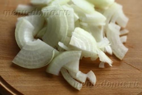 Какие ингредиенты необходимы для приготовления вешенок жареных с луком. Ингредиенты: