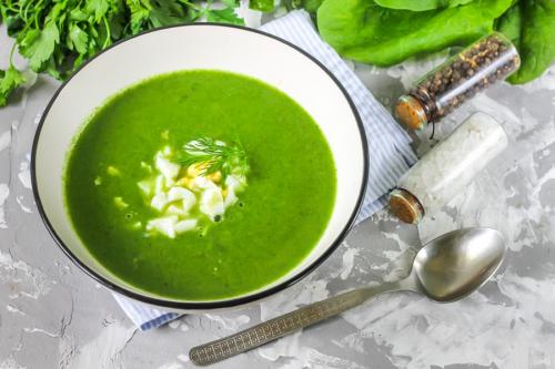 Какие полезные свойства имеет шпинат. Шпинат: польза, вред, рецепты блюд