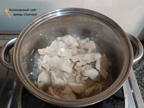 Чем можно заменить шпинат в рецепте с курицей. Курица со шпинатом в сливочном соусе