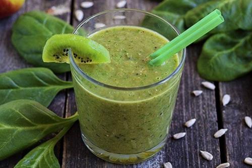 Как ввести шпинат в рацион питания. 20 смузи со шпинатом, которые разнообразят твой рацион