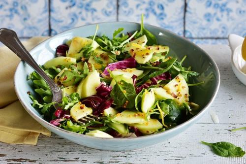 Как приготовить салат без шпината, но с другими зелеными овощами. 20 зеленых салатов, которые разнообразят твой рацион
