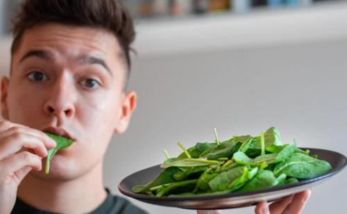 Как шпинат может улучшить ваше здоровье и помочь в похудении 28 Как шпинат может улучшить ваше здоровье и помочь в похудении 28